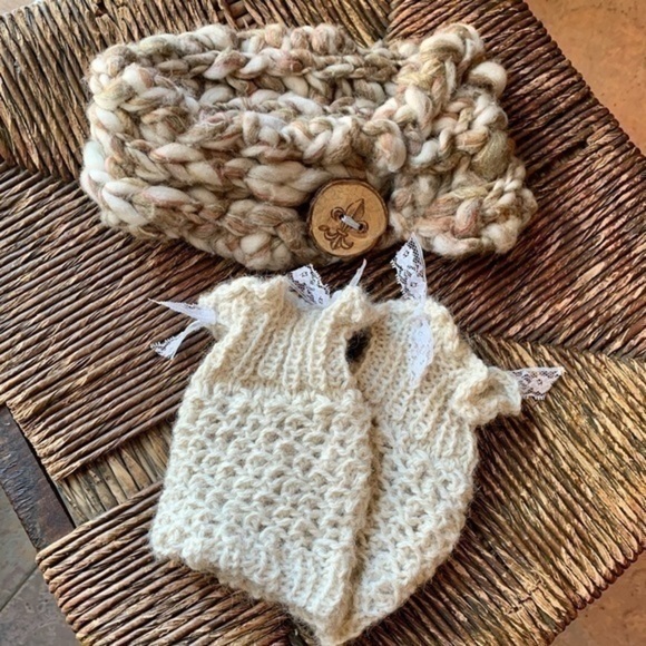 ✨🥶Neutral Hand Knit 🧶 Collar Scarf 🧣 Accessory ✨ - Picture 10 of 10